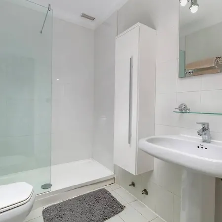 Apartment Duplex Penthouse, Walking Distance To Puerto Banus