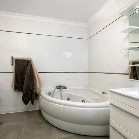 Duplex Penthouse, Walking Distance To Puerto Banus Apartment *